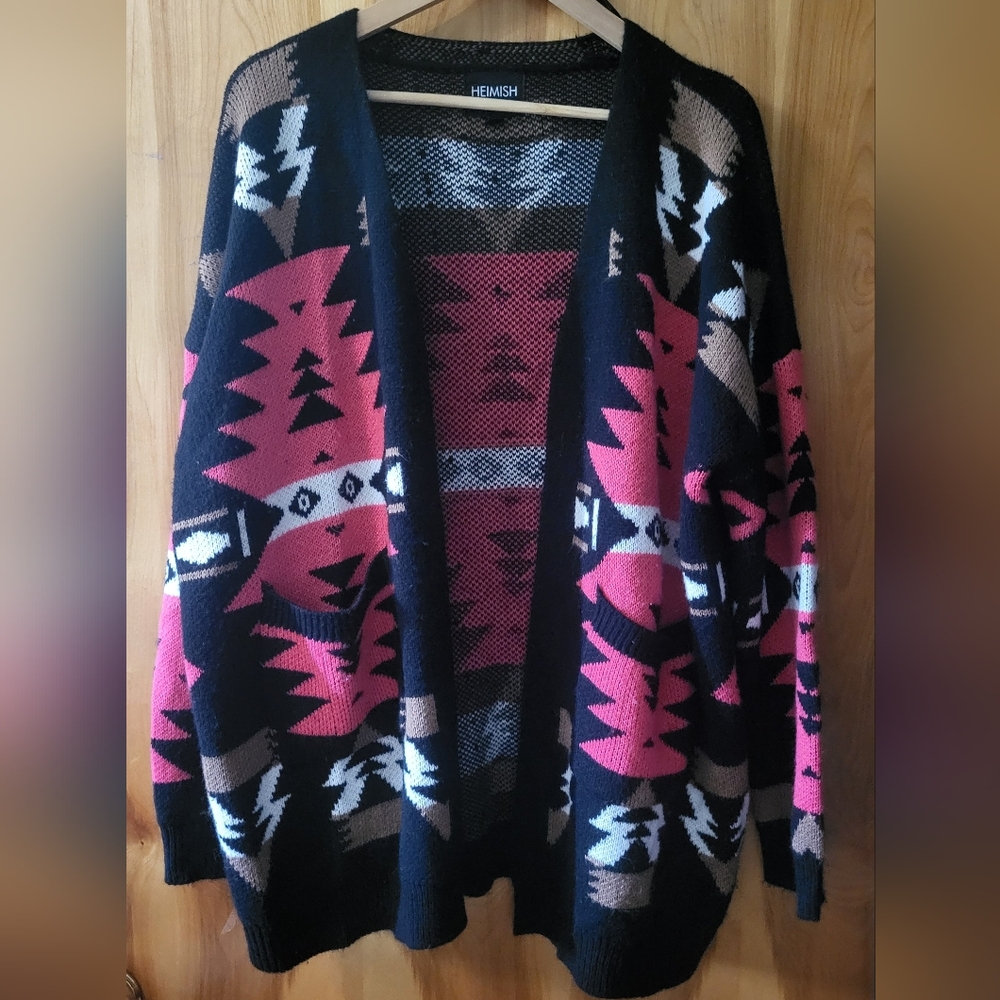 Women's Vibrant Black and Pink Patterned Cardigan